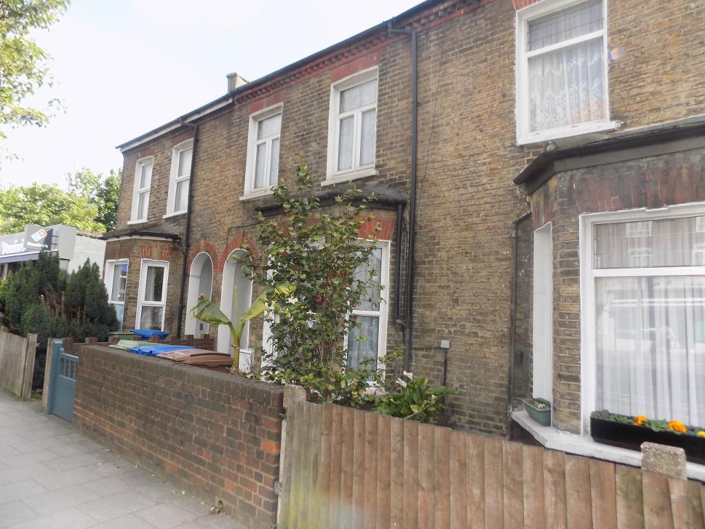 Grove Vale, East Dulwich, London, SE22 8EF