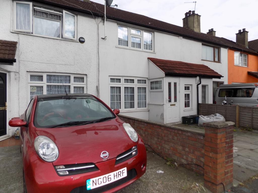 Thornton Road, Thornton Heath, CR0 3EW