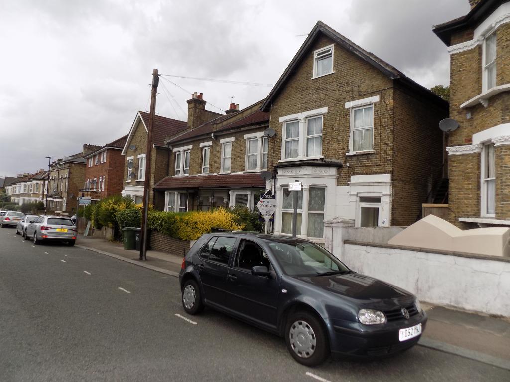 George Lane, Lewisham, London, SE13 6HN